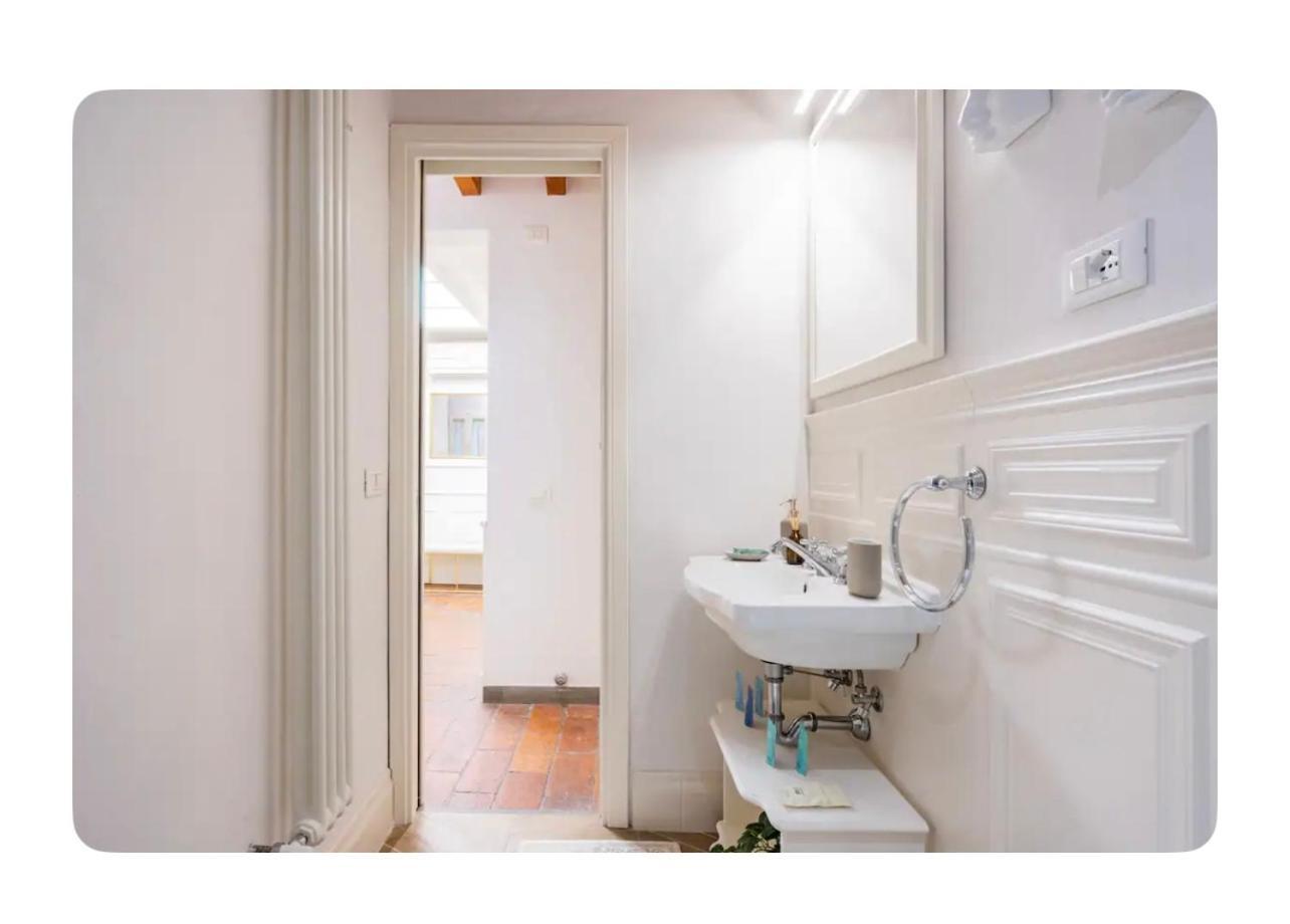 Apartment The Bright Window In Florence! Centralissimo! Florence